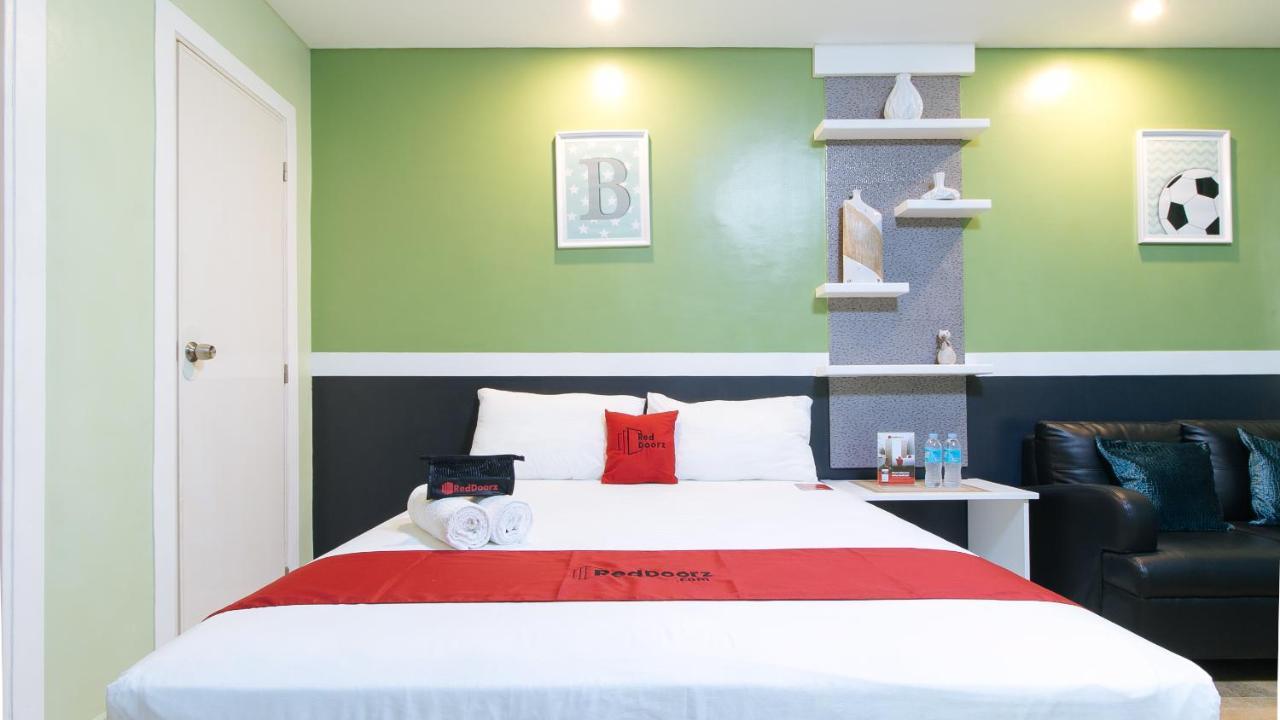 Reddoorz Plus Near Lapasan Plaza קגיאן דה אורו מראה חיצוני תמונה