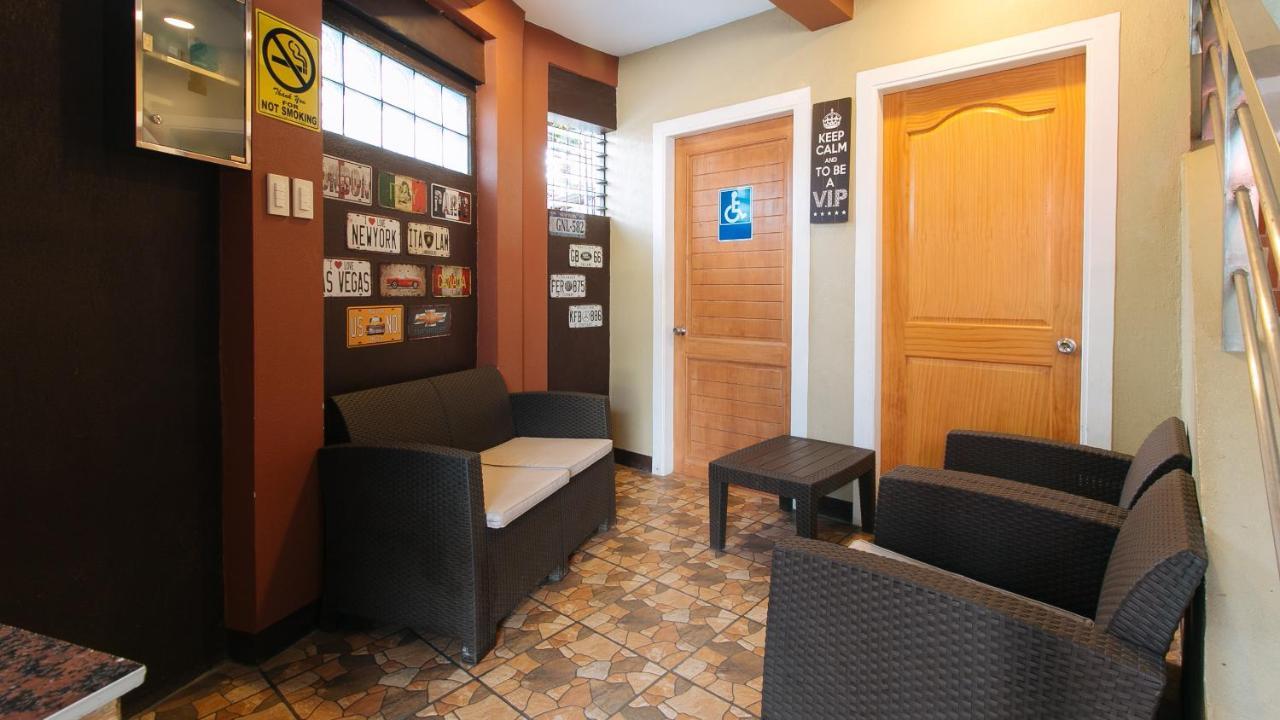 Reddoorz Plus Near Lapasan Plaza קגיאן דה אורו מראה חיצוני תמונה