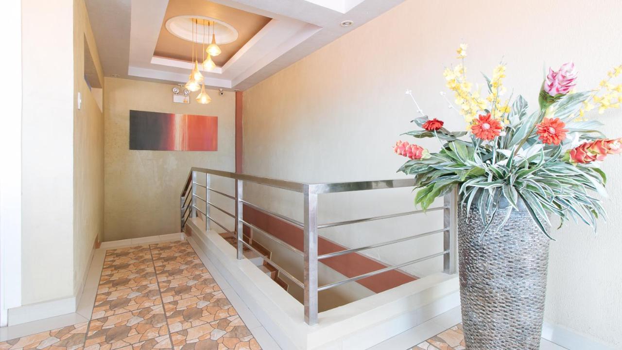 Reddoorz Plus Near Lapasan Plaza קגיאן דה אורו מראה חיצוני תמונה