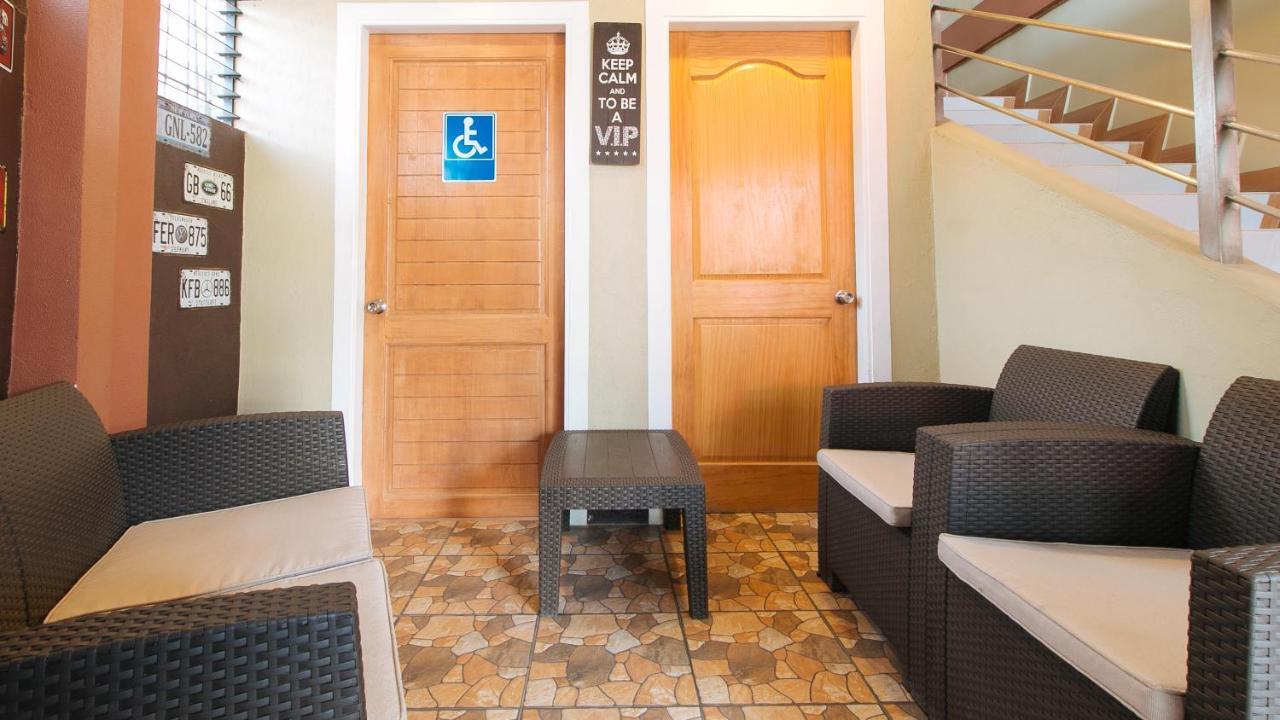 Reddoorz Plus Near Lapasan Plaza קגיאן דה אורו מראה חיצוני תמונה